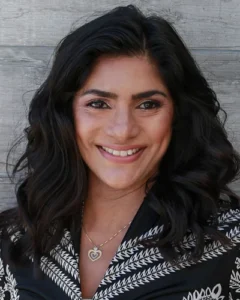 Head Shot - Arlene Hearn