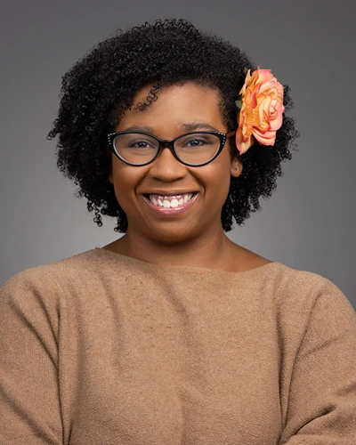 Headshot of Therapist Rae Fuqua