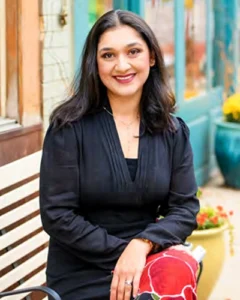 Headshot of Fizzah Zaidi