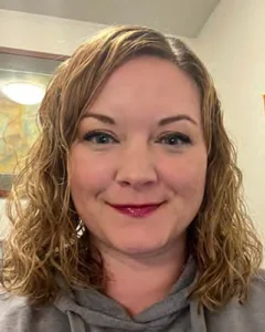 Headshot of Kate Mageau